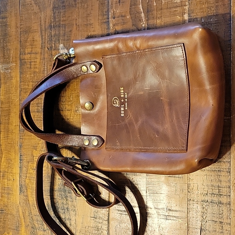 Bucket bag